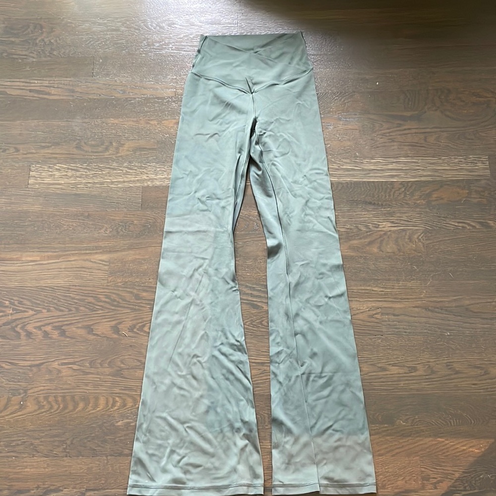 Aerie crossover flare leggings